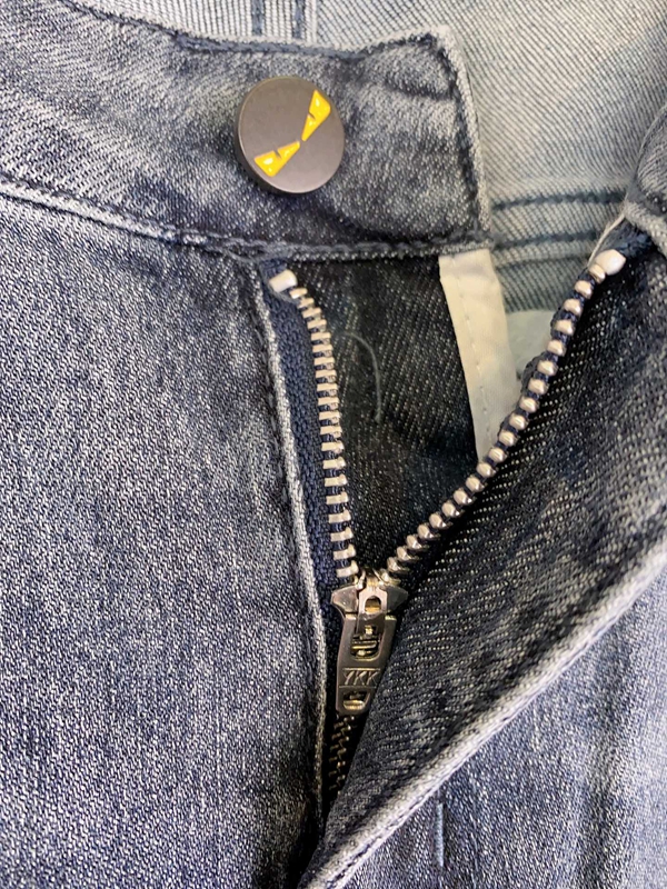 ブランドジーンズ全体デザイン